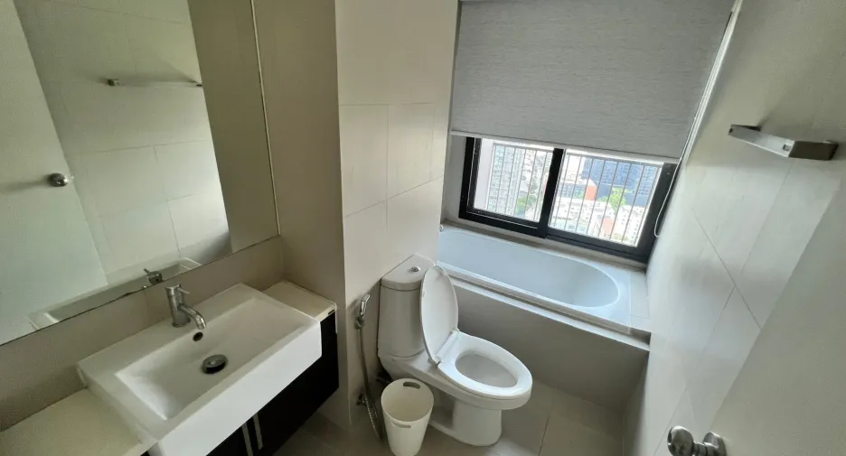 Wohnung zum Kauf mit 3 Zimmer in Khlong Toei, Bangkok