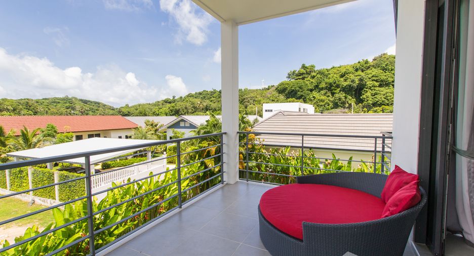For rent 4 bedrooms villa in Mueang Phuket, Phuket