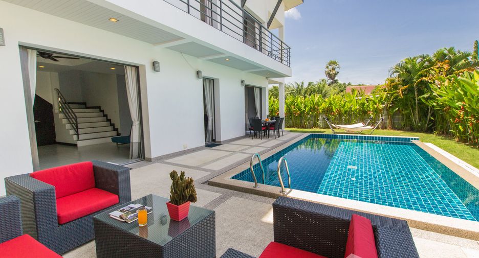 For rent 4 bedrooms villa in Mueang Phuket, Phuket