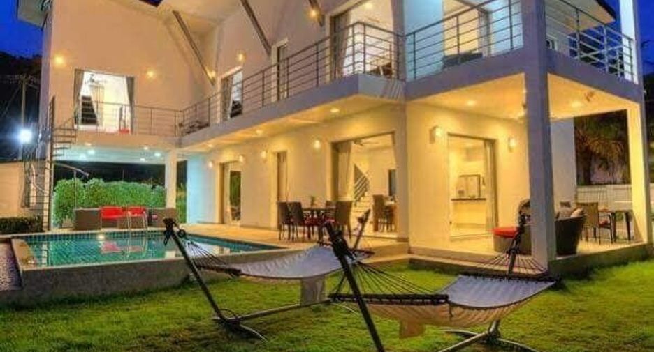 For rent 4 bedrooms villa in Mueang Phuket, Phuket