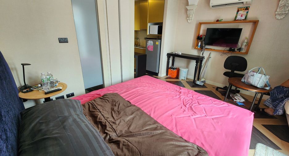 For sale studio condo in Bang Lamung, Chonburi
