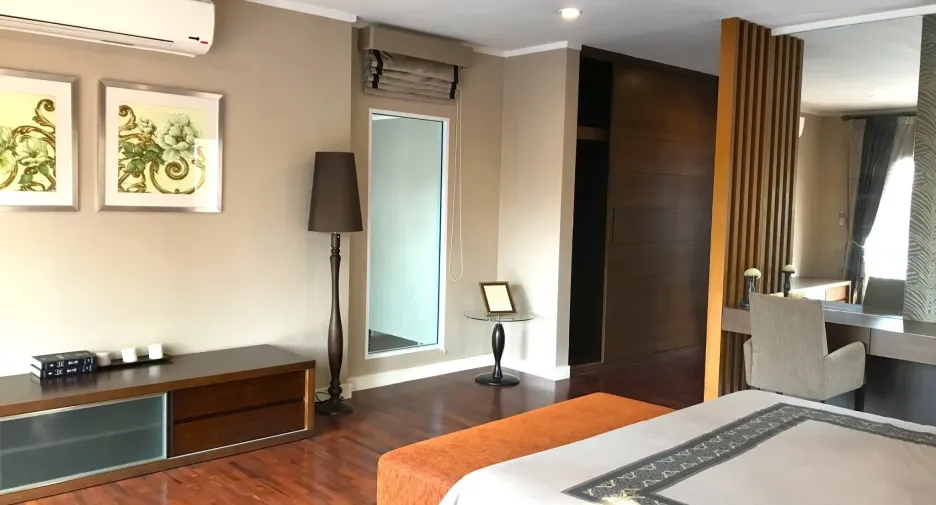 À vendre 4 chambres maison à Don Mueang, Bangkok