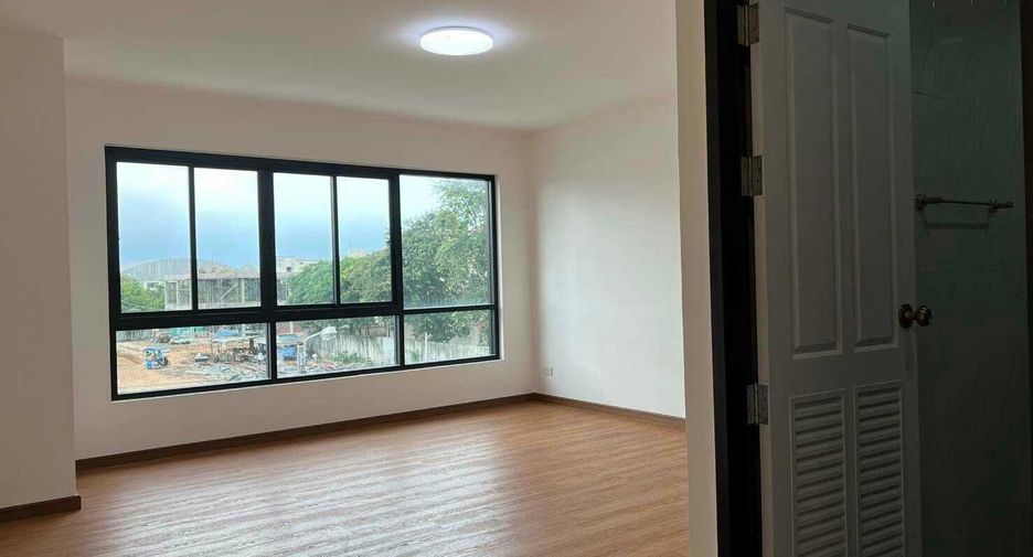 For sale 3 bedrooms townhouse in Bueng Kum, Bangkok
