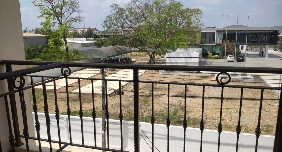 For sale 3 bedrooms townhouse in Bueng Kum, Bangkok