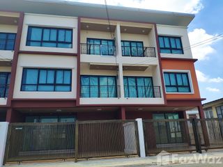 For sale 3 bedrooms townhouse in Bueng Kum, Bangkok
