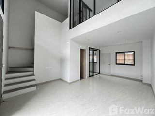 For rent 4 bedrooms townhouse in Pak Kret, Nonthaburi