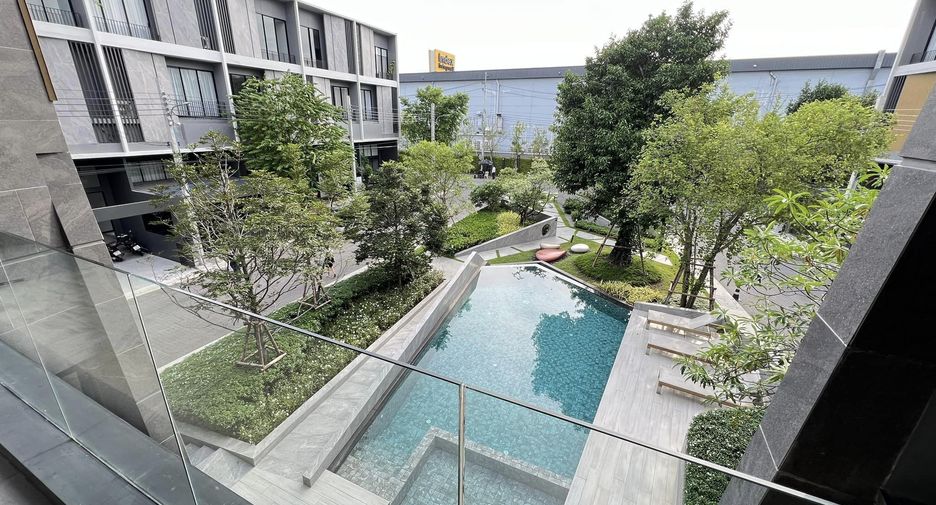 For rent 4 bedrooms townhouse in Pak Kret, Nonthaburi