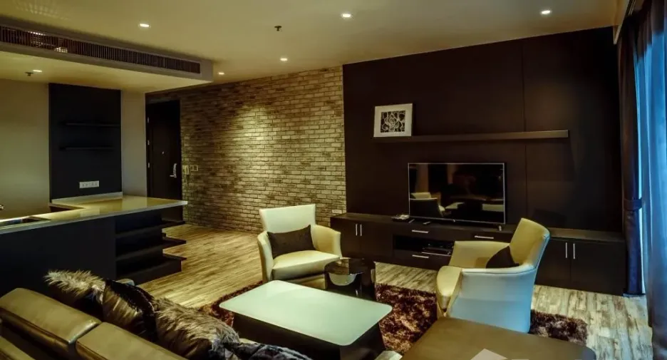 For sale そして for rent 3 ベッドルーム condo in Khlong Toei, Bangkok
