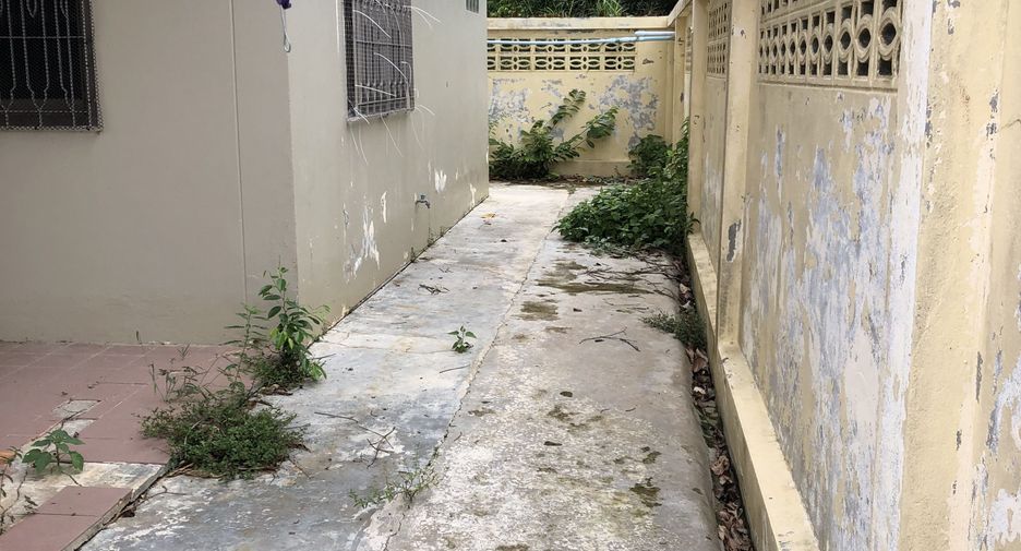 For rent 3 bedrooms house in Mueang Phuket, Phuket