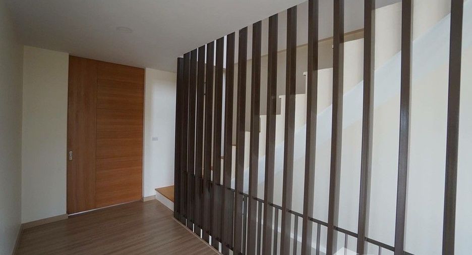 For sale 3 bedrooms townhouse in Bueng Kum, Bangkok