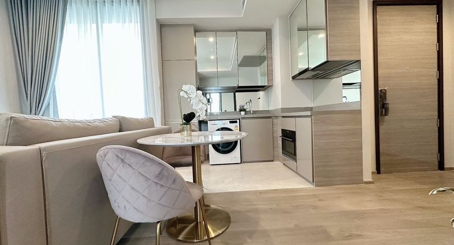 For sale 2 bedrooms condo in Chatuchak, Bangkok