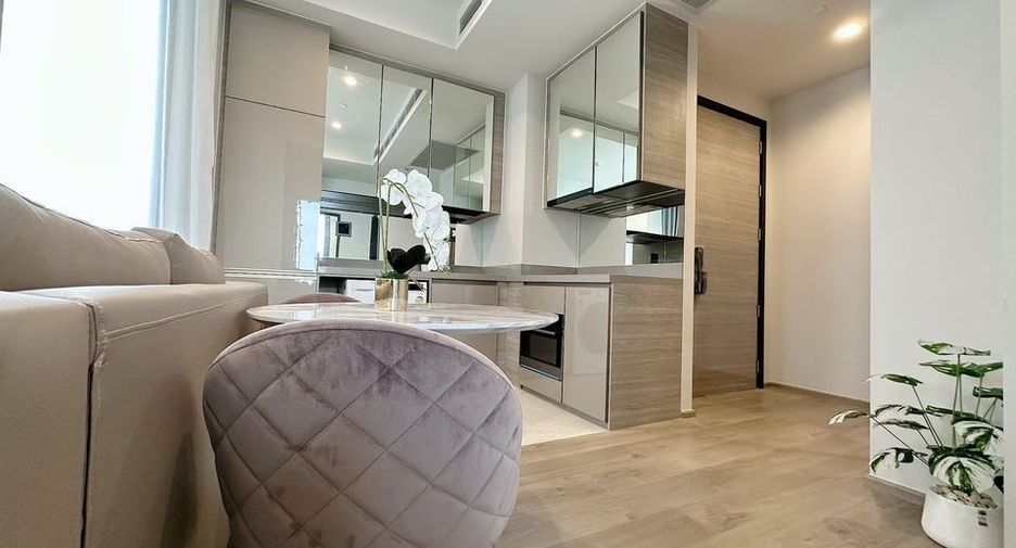 For sale 2 bedrooms condo in Chatuchak, Bangkok