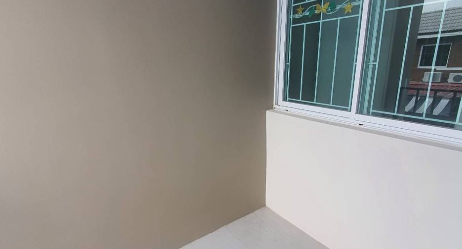 For sale 3 bedrooms townhouse in Bang Phli, Samut Prakan