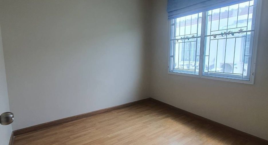 For sale 3 bedrooms townhouse in Bang Phli, Samut Prakan