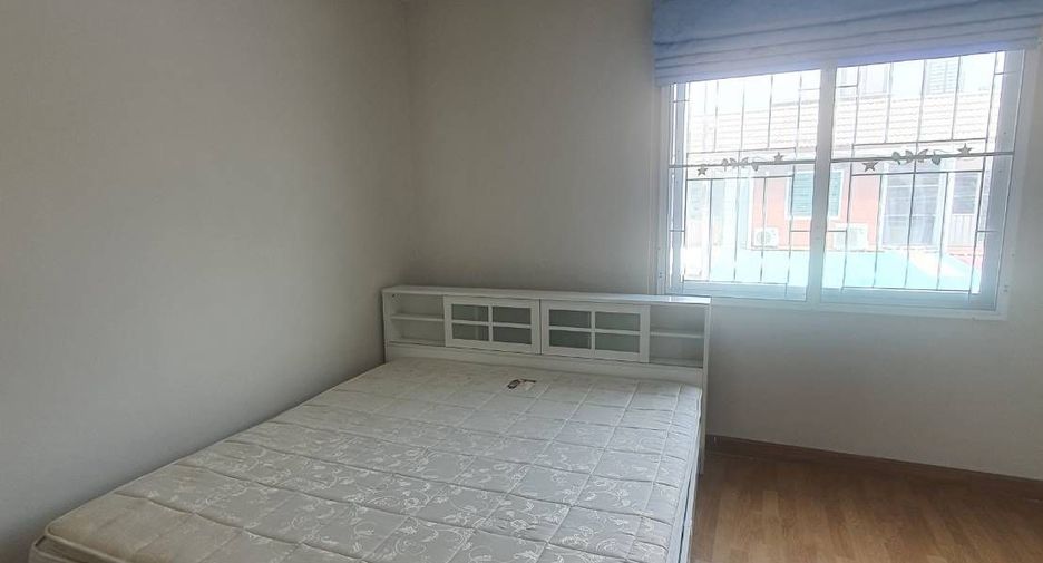 For sale 3 bedrooms townhouse in Bang Phli, Samut Prakan