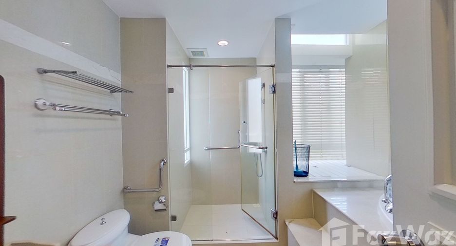 For sale and for rent 2 bedrooms condo in Khlong Toei, Bangkok