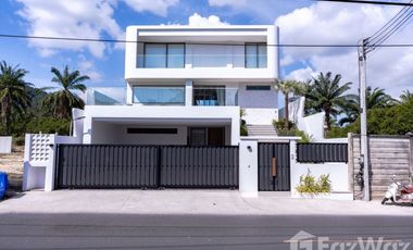 For sale and for rent 6 bedrooms villa in Kathu, Phuket