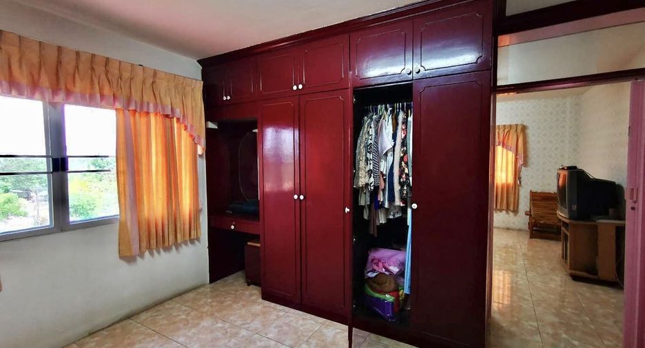 For sale 7 bedrooms house in Mueang Chaiyaphum, Chaiyaphum