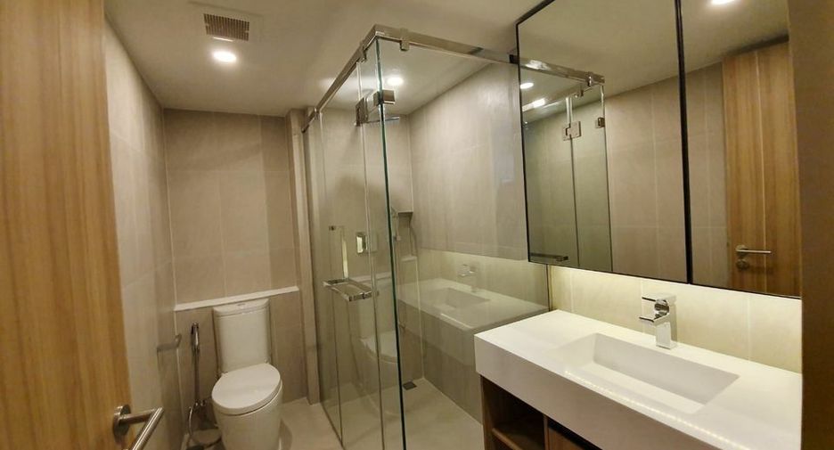 For sale 2 bedrooms condo in Pathum Wan, Bangkok