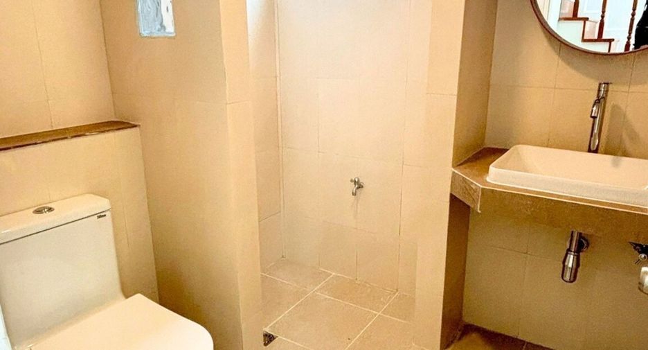 For sale 3 bedrooms house in Phutthamonthon, Nakhon Pathom