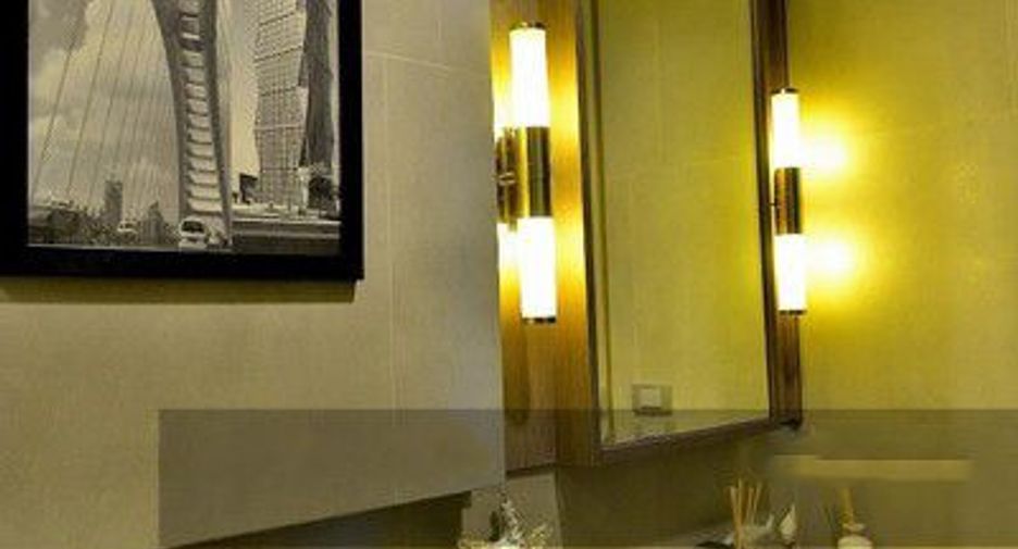 For sale 1 bed condo in Sathon, Bangkok