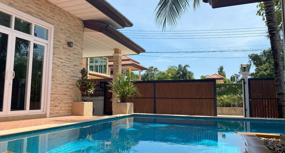 Villa en alquiler de 3 habitaciones en Mueang Phuket, Phuket