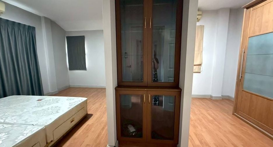 For sale 3 bedrooms house in Bang Kruai, Nonthaburi