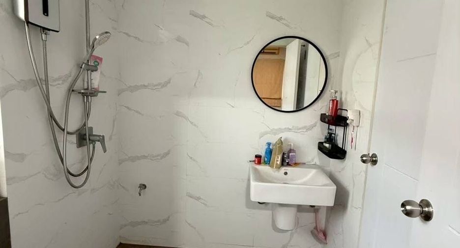 Casa en venta de 3 habitaciones en Bang Kruai, Nonthaburi