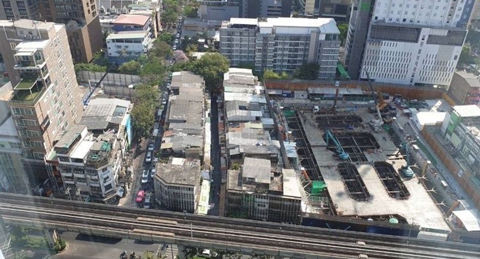 For sale and for rent 3 bedrooms condo in Khlong Toei, Bangkok