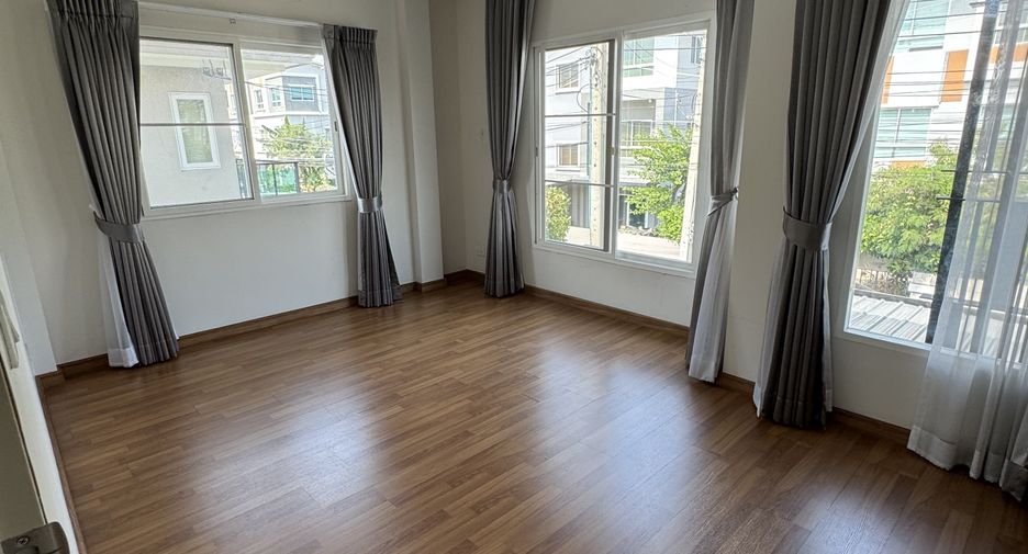 For sale 4 bedrooms house in Bang Yai, Nonthaburi