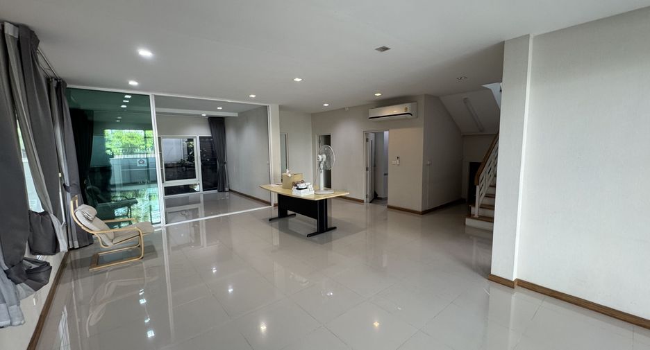 For sale 4 bedrooms house in Bang Yai, Nonthaburi