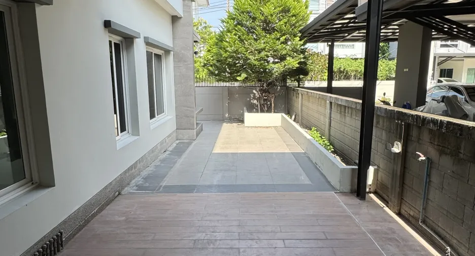 For sale 4 bedrooms house in Bang Yai, Nonthaburi