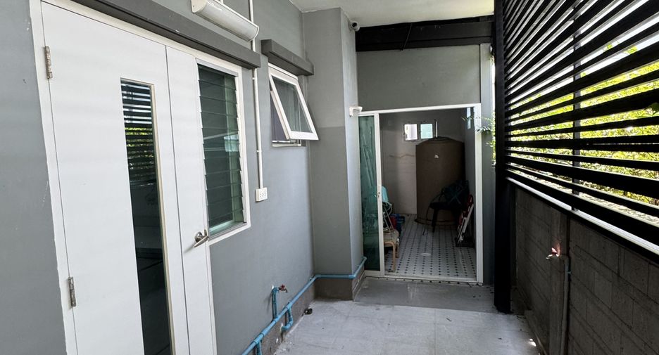 For sale 4 bedrooms house in Bang Yai, Nonthaburi