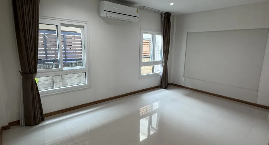 For sale 4 bedrooms house in Bang Yai, Nonthaburi