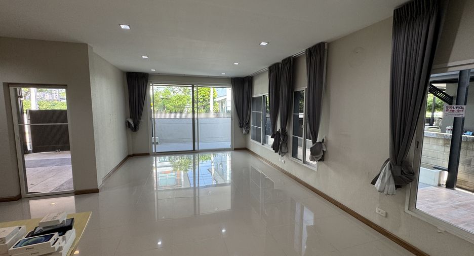 For sale 4 bedrooms house in Bang Yai, Nonthaburi