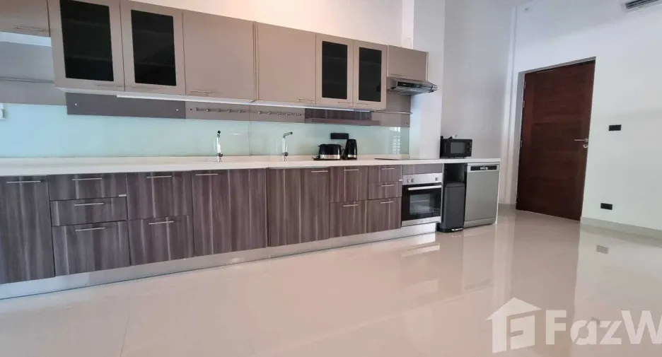 Casa adosada en alquiler de 3 habitaciones en Mueang Phuket, Phuket