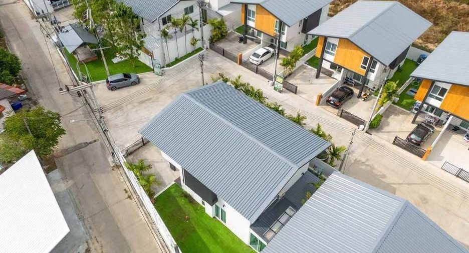 For rent 2 bedrooms townhouse in Thalang, Phuket