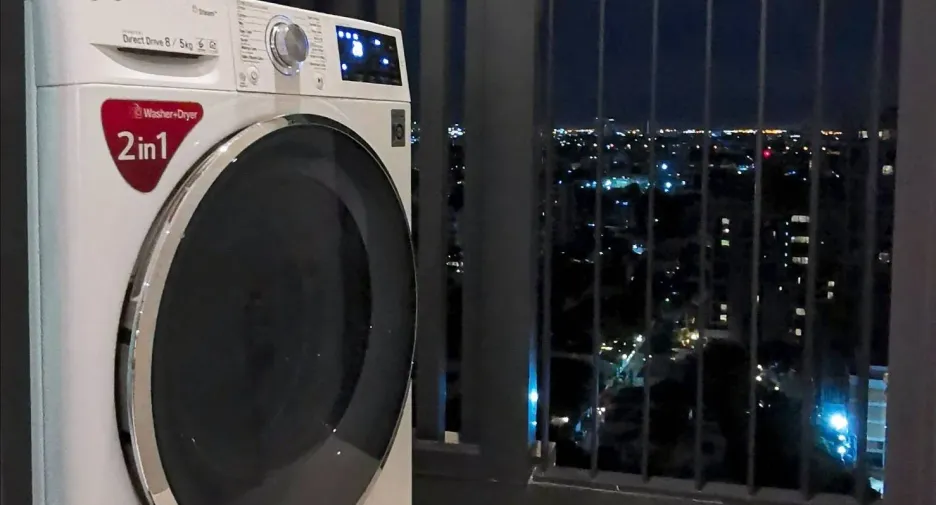 Condo en venta y en alquiler de estudio en Watthana, Bangkok