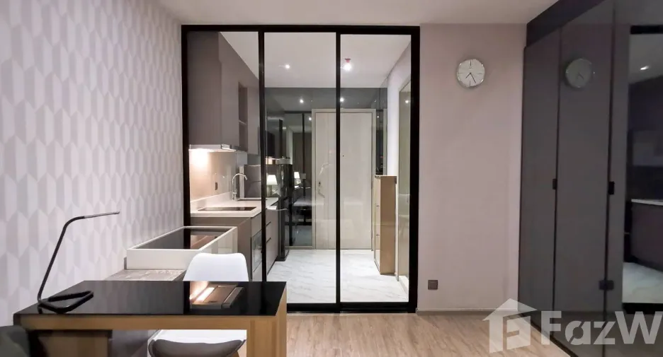 Condo en venta y en alquiler de estudio en Watthana, Bangkok