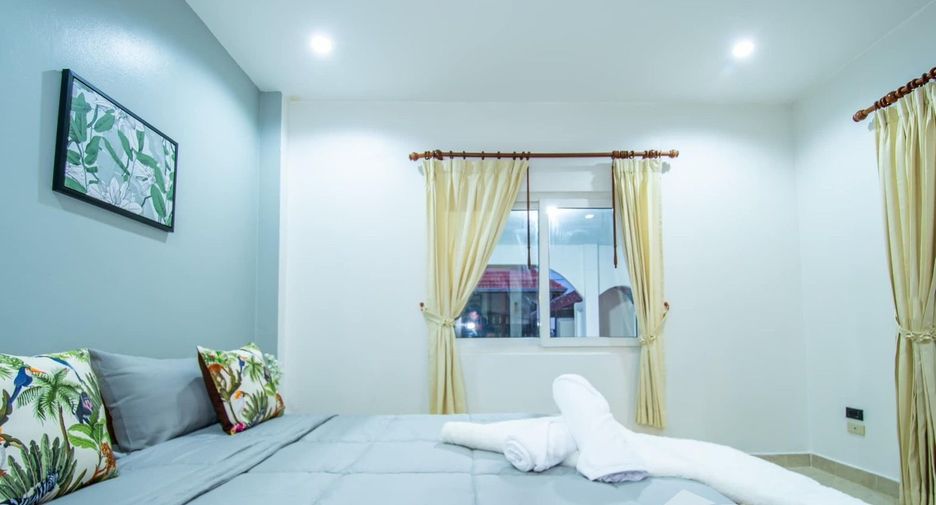 For rent 4 bedrooms villa in Bang Lamung, Chonburi