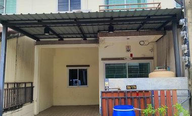 For sale 2 bedrooms townhouse in Khlong Luang, Pathum Thani