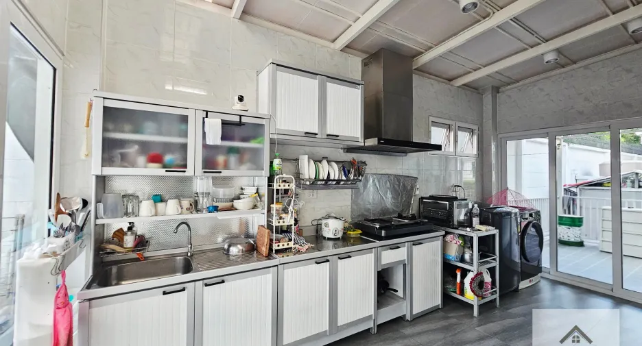 Casa en alquiler de 4 habitaciones en Mueang Chiang Rai, Chiang Rai