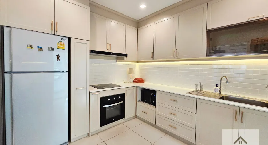 Casa en alquiler de 4 habitaciones en Mueang Chiang Rai, Chiang Rai