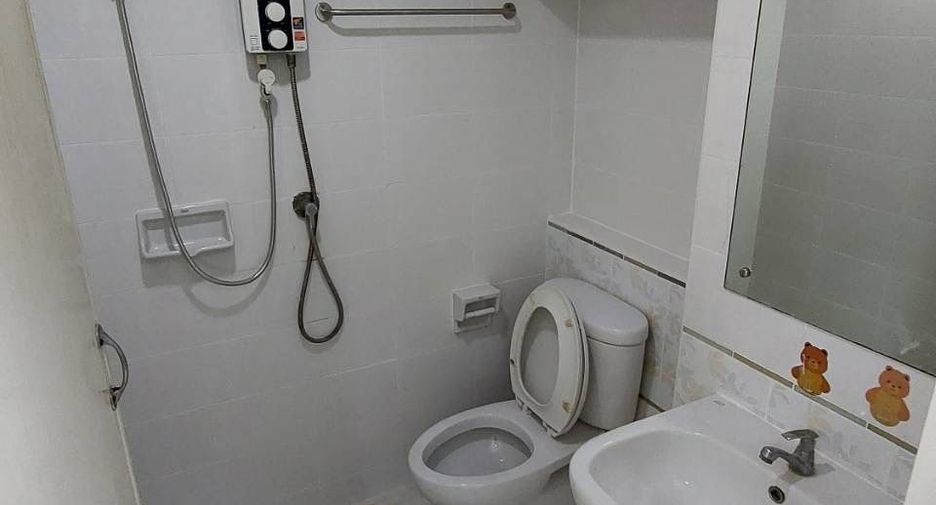 For sale 3 bedrooms house in Khlong Luang, Pathum Thani