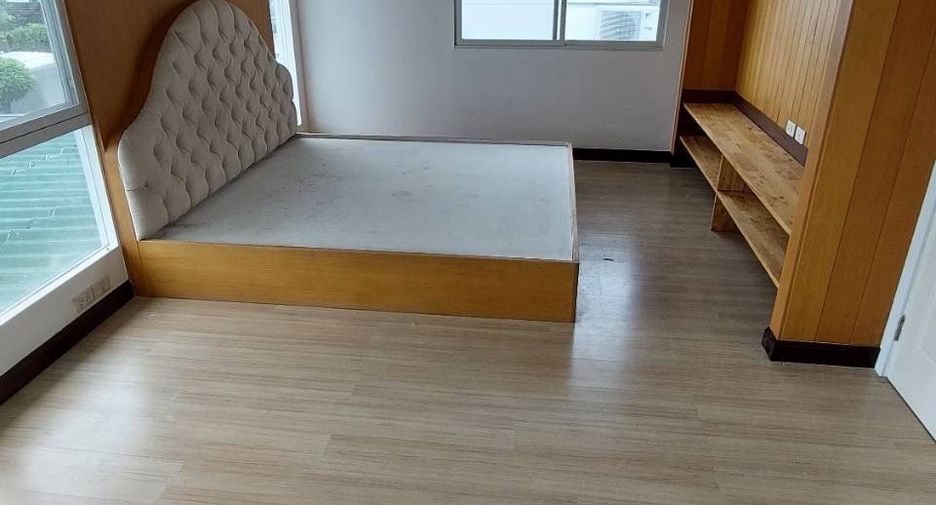 For sale 3 bedrooms house in Khlong Luang, Pathum Thani