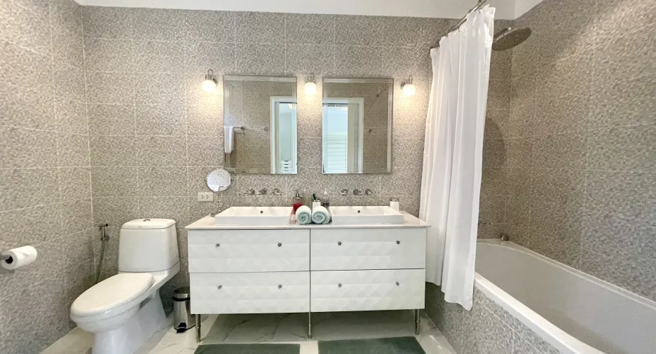 For rent 2 bedrooms apartment in Thalang, Phuket