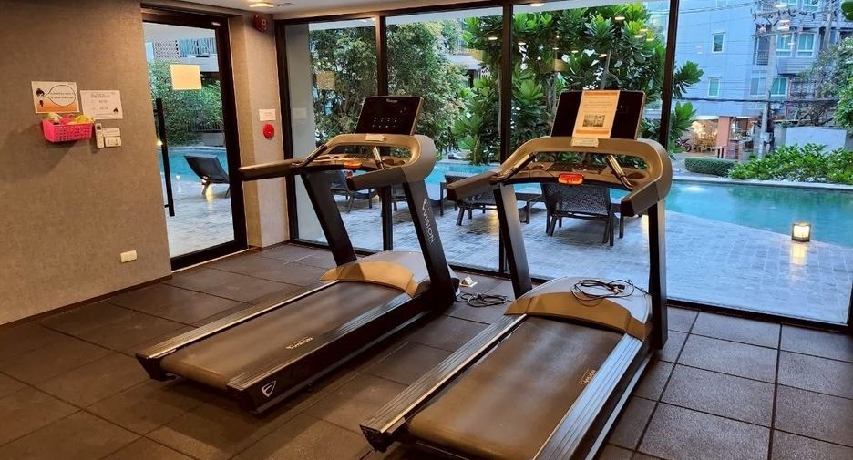 For sale 1 bed condo in Huai Khwang, Bangkok