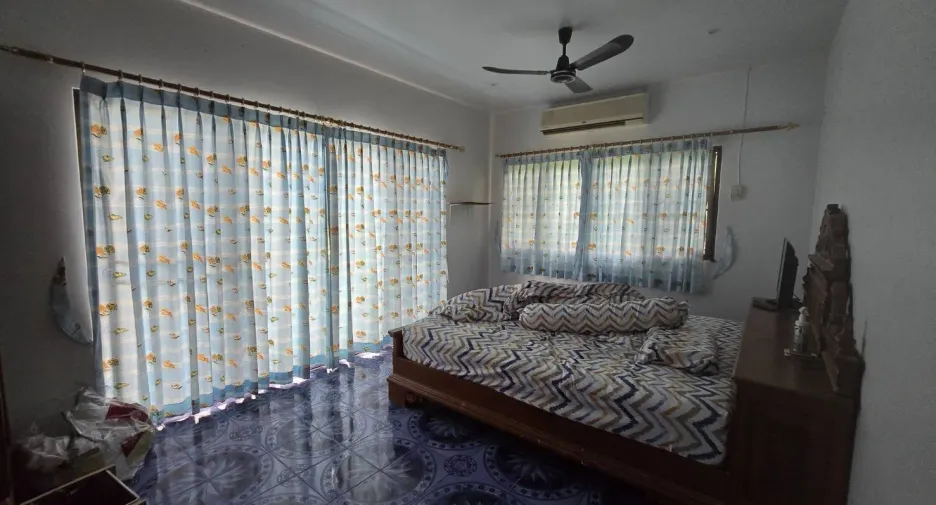 For sale 6 bedrooms villa in Kathu, Phuket