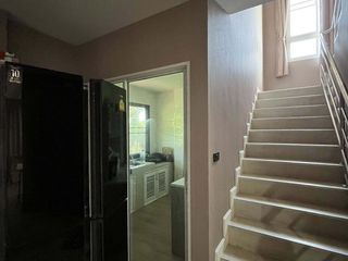 À louer 3 chambres maison à Sai Noi, Nonthaburi