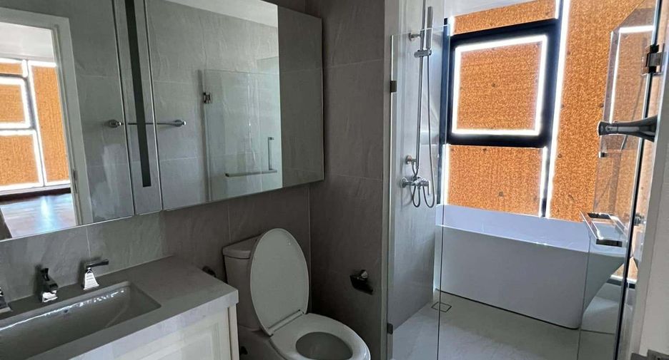 For sale 2 bedrooms condo in Bang Kho Laem, Bangkok